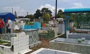 Cadáver de mulher é desenterrado de túmulo e queimado em cemitério 