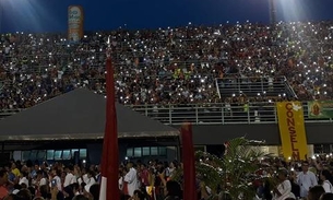 Festa de Pentecostes atrai milhares de fiéis em Manaus 