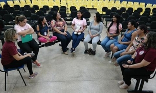 Professores de creche municipal participam de jornada pedagógica em Manaus