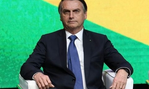 Bolsonaro revoga decreto de armas