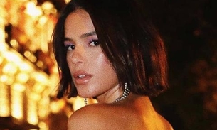 Em Paris, Bruna Marquezine exibe corpão com look mínimo 