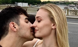 Sophie Turner e Joe Jonas se casam em castelo na França