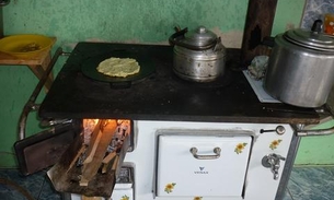Preço do gás e desemprego elevam uso da lenha para cozinhar no Brasil