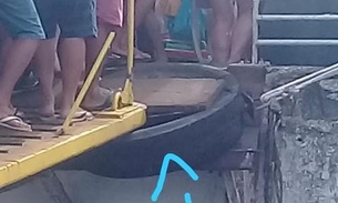 Acesso à balsa coloca em risco vida de passageiros em Manaus