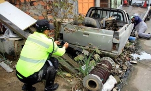 Operação Sucata retira carros abandonados em ruas de Manaus 