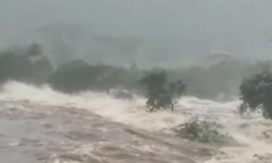 Barragem se rompe na Bahia e inunda casas 