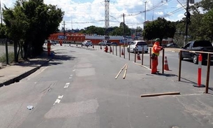 Tapumes começam a ser instaladas em via de Manaus para obras na Bola da Suframa 