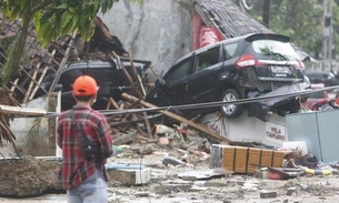 Terremoto destrói casas e deixa um morto na Indonésia 