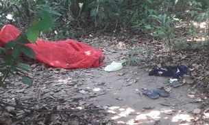Sem roupas, jovem é encontrada morta no meio de matagal em Manaus