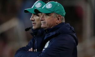 Mesmo após protestos da torcida, Felipão segue à frente do Palmeiras
