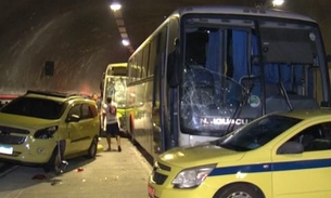 Acidente deixa 51 feridos em túnel no Rio