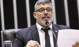 ‘Beijar homens, sim. Transar, não!’, diz Alexandre Frota