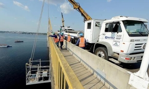Ponte Rio Negro recebe cabos de energia para evitar apagões no Amazonas