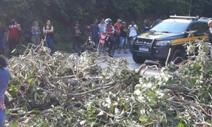 Sem energia há sete dias, manifestantes bloqueiam a BR-174