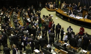 Câmara aprova projeto que amplia posse de arma em propriedade rural