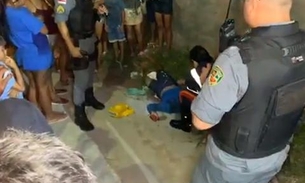 Casal é brutalmente espancado por populares durante assalto frustrado em Manaus