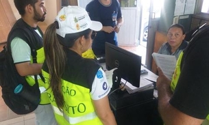 Moradores e comerciantes são orientados sobre interdição da rua Pará 