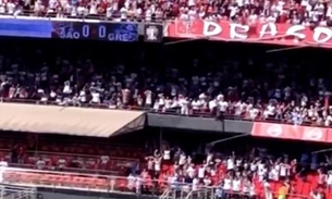 Vídeo: Torcedor do São Paulo despenca de arquibancada no Morumbi