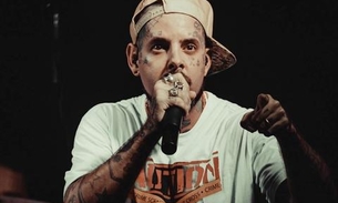 Vídeo: Tico Santa Cruz perde dente durante show em Manaus