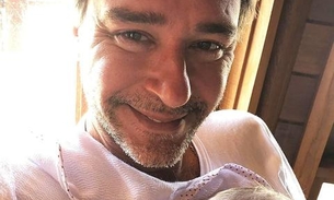 Ex-BBB Thyrso comemora chegada da filha com Down: 'benção'