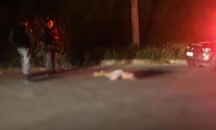 Com vísceras expostas, homem é encontrado morto em avenida de Manaus 