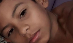 Criança sai de casa para brincar e é baleada na cabeça por colega de 13 anos em Manaus