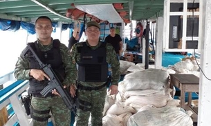Barco é apreendido com 9 toneladas de pirarucu e 100 kg de carne de caça ilegais em Manaus