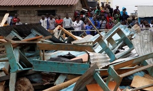 Sete crianças morrem e 57 ficam feridas em desabamento de escola