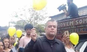 Fábio Assunção vai a protesto pela morte menina Ágatha e comove internautas