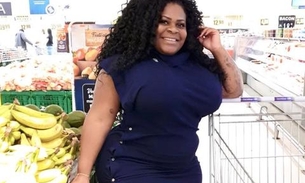 A la Anitta, Jojo Todynho deixa seios à mostra em gravação de clipe 