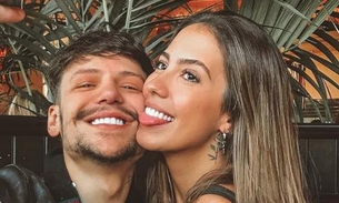 Saulo Pôncio dá tênis de R$ 10 mil ao filho e expôe babá que tirou lacre