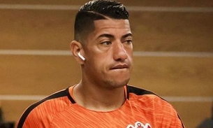 Vídeo: Ralf, do Corinthians, se envolve em acidente de carro 