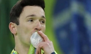 Comentarista, Diego Hypólito anuncia que irá tentar vaga em Tóquio-2020