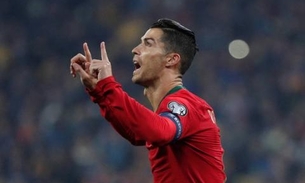 Ucrânia bate Portugal e vai à Euro; Cristiano Ronaldo chega aos 700 gols