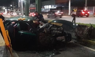 Veja momento em que vítimas de acidente violento são retiradas de veículo em Manaus