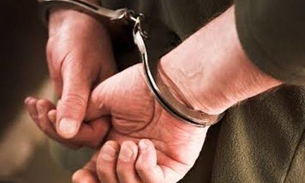 Suspeito de roubar mototaxista é preso no telhado de casa em Manaus