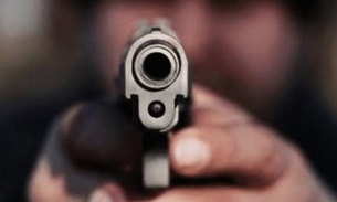 Após levar 4 tiros, homem desce barranco e pede ajuda a moradores em Manaus