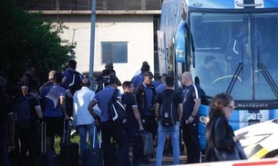 Grêmio desembarca abatido em solos gaúchos; torcedores não foram fazer a recepção