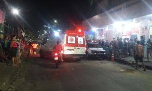 Universitária é atingida na perna após descer de ônibus durante tiros em rua de Manaus 