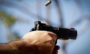 Em Manaus, dupla que roubava motocicleta é baleada por justiceiro misterioso