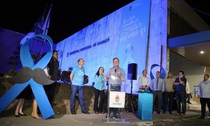 Arthur abre programação do ‘Novembro Azul’ em Manaus iluminando prédio da prefeitura