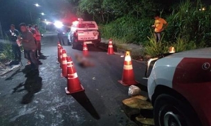 Em Manaus, corpo de adolescente desovado em rua foi atingido com três tiros 
