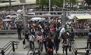 Provas do Enem neste domingo ocorrem em quatro fusos horários diferentes