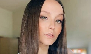 Internada, Larissa Manoela posta foto no hospital e fala sobre cirurgia