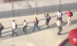 Vídeo: Tiroteio deixa morto e feridos em escola da Calífórnia