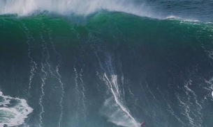 Pedro Scooby volta a surfar em onda gigante após experiência de ‘quase morte’