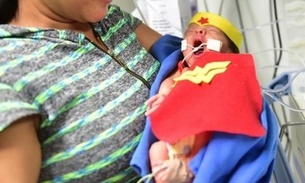 Bebês prematuros viram super-heróis na Maternidade Balbina Mestrinho