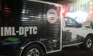 Com pés e mãos amarrados, jovem é jogado de carro e morto a pauladas em Manaus