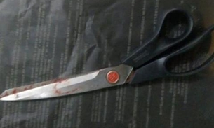 Homem fica em estado grave ao levar tesouradas de amigo em Manaus