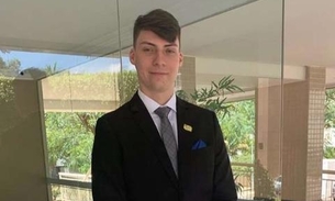 'Zero quatro': Caçula de Bolsonaro entra na política 